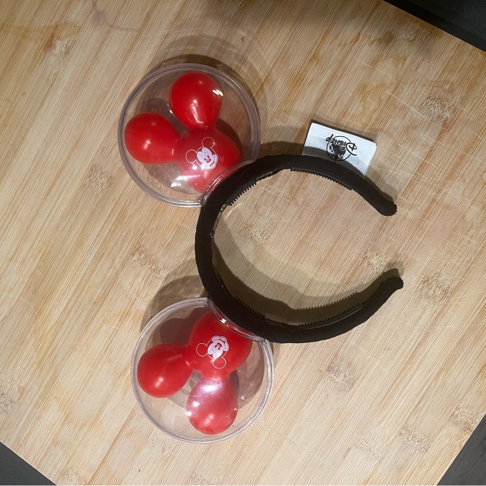 Light up ballon ears